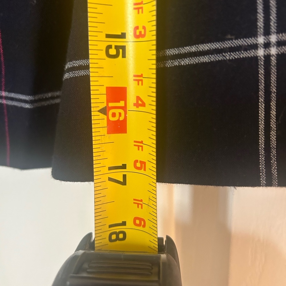 Banana Republic Plaid Fold-over Mini Skirt Size 6 - Picture 5 of 6